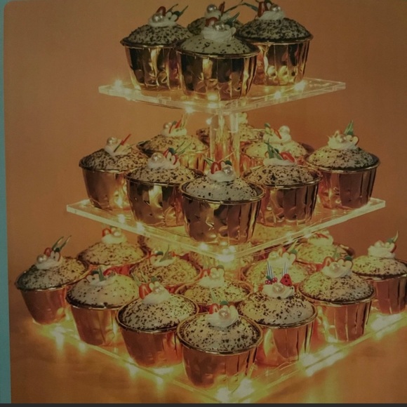 3 tier cupcake stands (2)